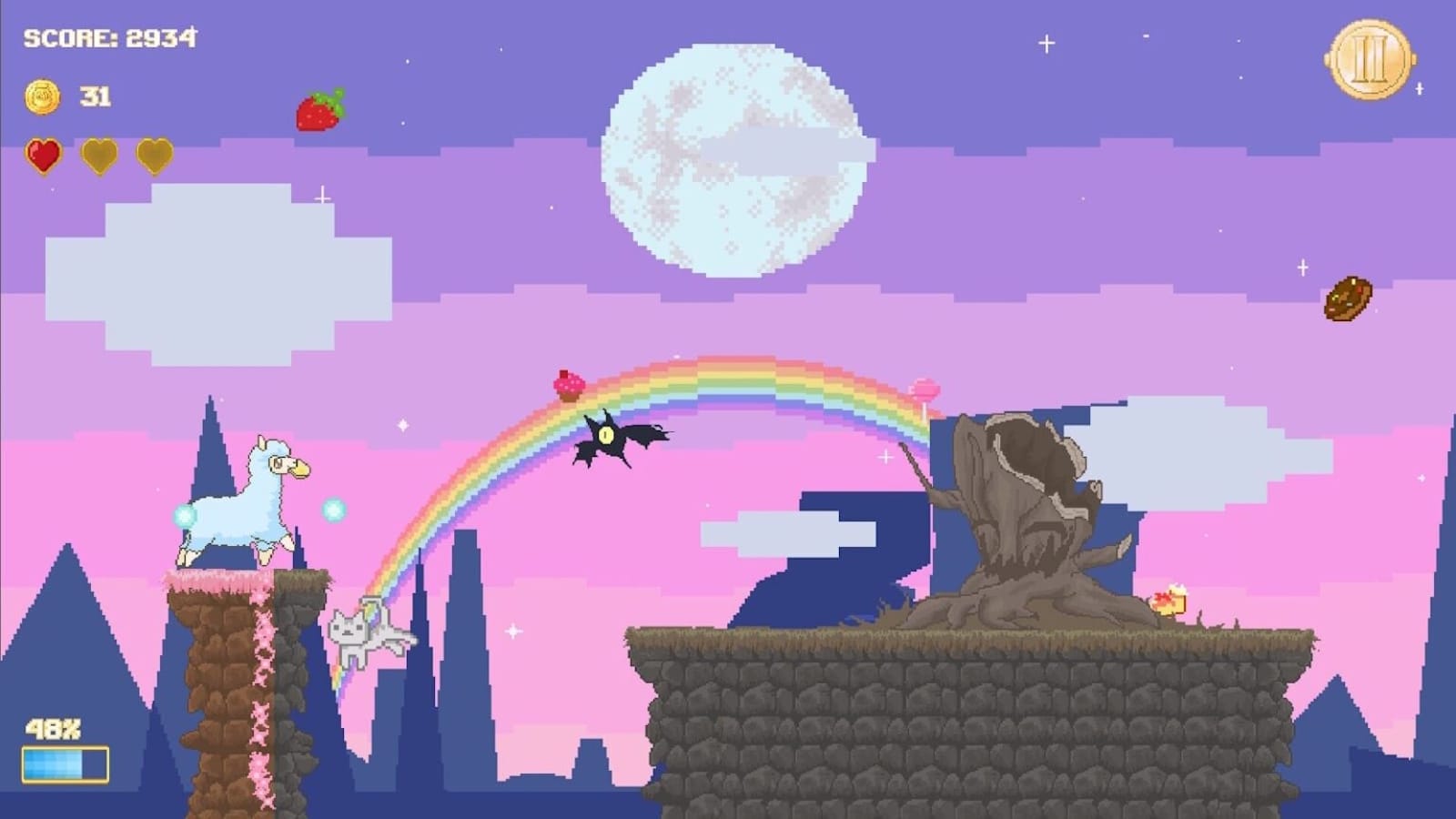 Pixel art com lua cheia e céu rosa‑roxo. Lhama azul emite orbes sobre plataforma esquerda enquanto gato alado flutua próximo. Entre plataformas, criatura negra com olhos amarelos e morango flutuante. Plataforma direita tem tronco retorcido e itens como donut e moeda.