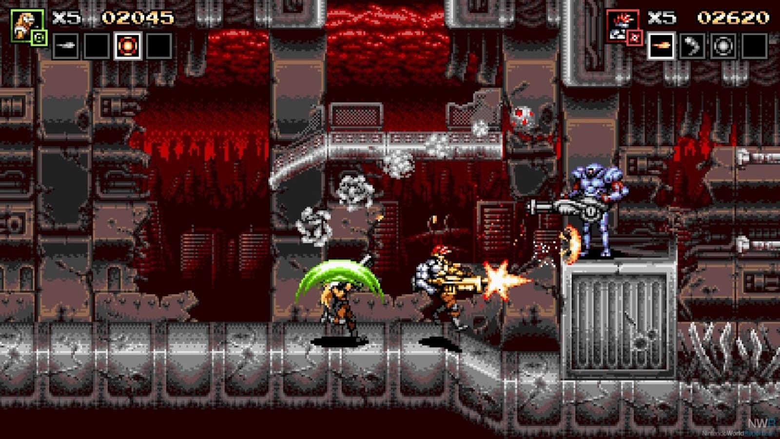 Pixel art mostrando cenário industrial vermelho com plataformas metálicas. Dois personagens na plataforma inferior atacam: um dispara arma e outro usa golpe com arco verde. Inimigo robótico azul atira da plataforma superior.