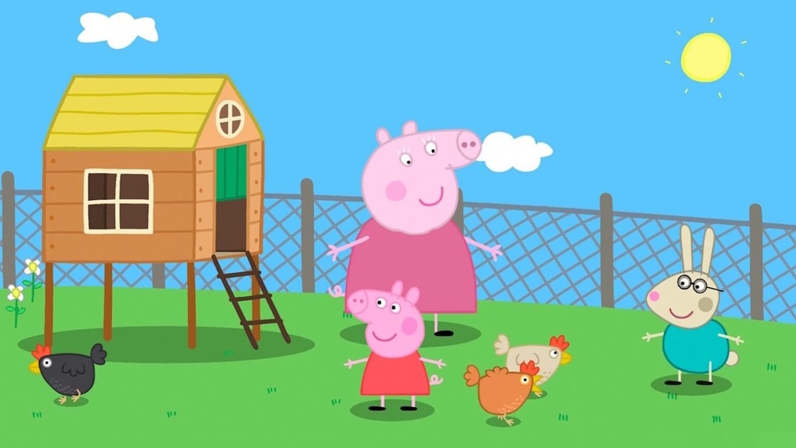 Cena de Peppa Pig com personagem adulto, personagem criança e coelho de óculos diante de galinheiro de madeira com telhado amarelo. Três galinhas de cores diferentes caminham na grama sob céu azul com sol.