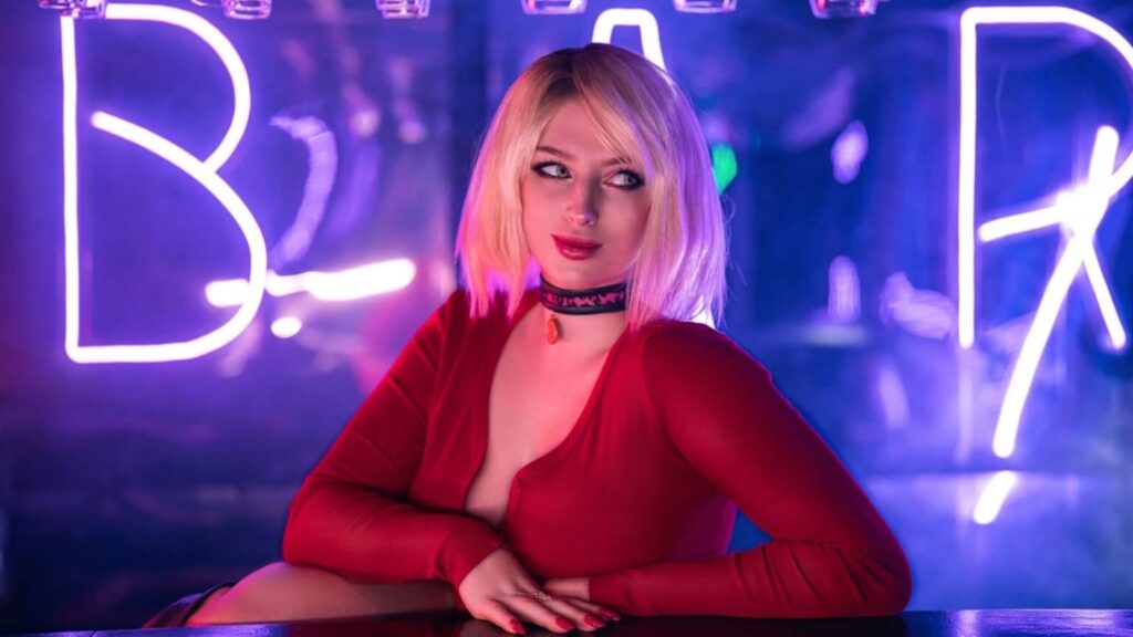 Lady Melamori como Maria